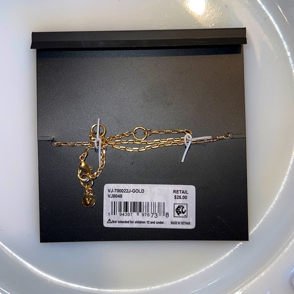 Vince Camuto Gold Link Necklace with Initial J - Picture 3 of 3